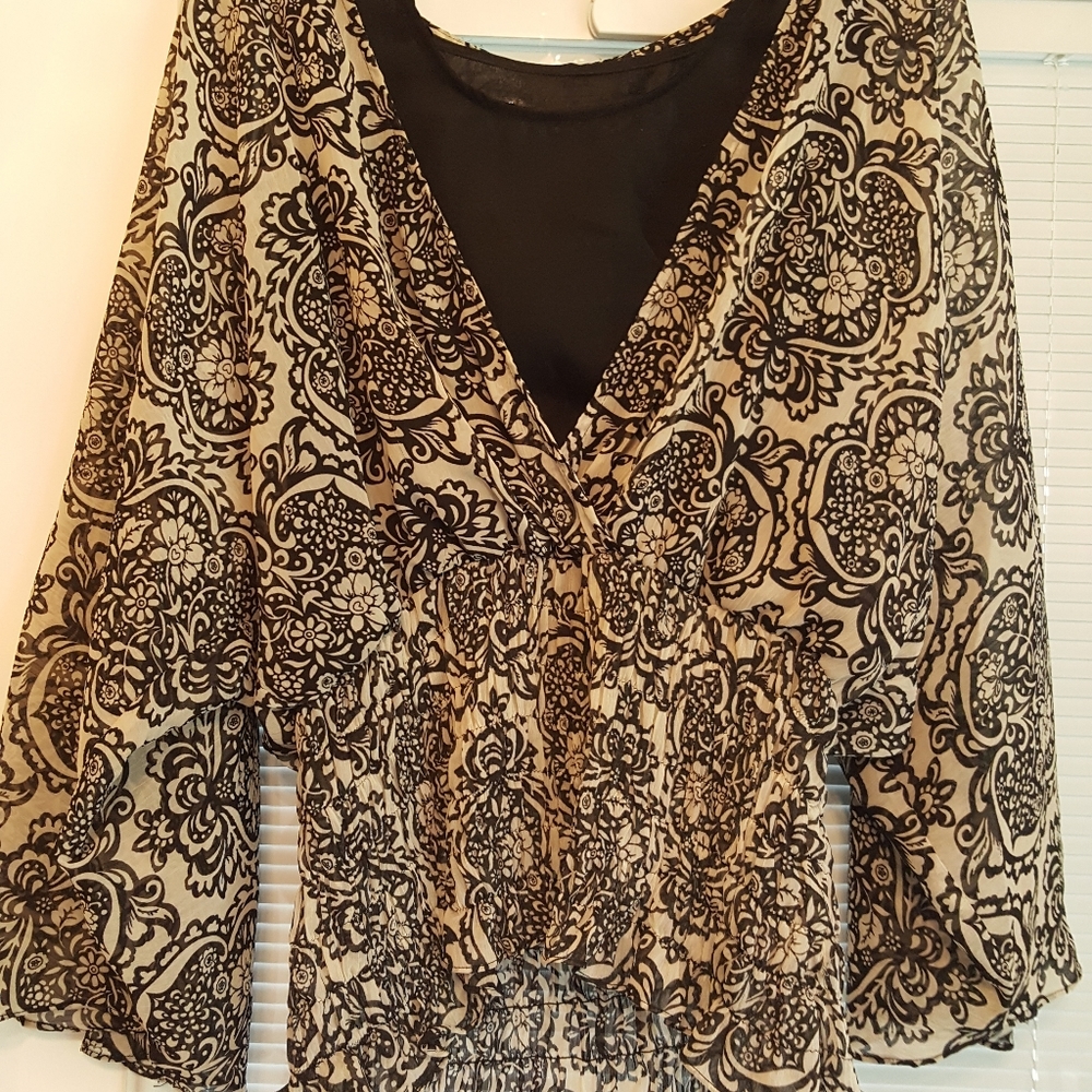 Womens S.L.B. Medium Top